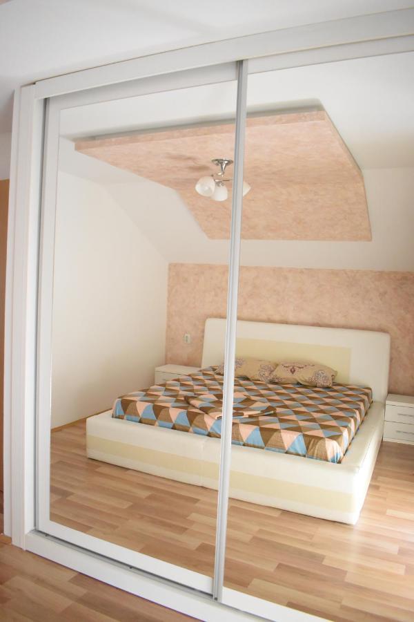 Apartments Holiday Vranje Eksteriør billede