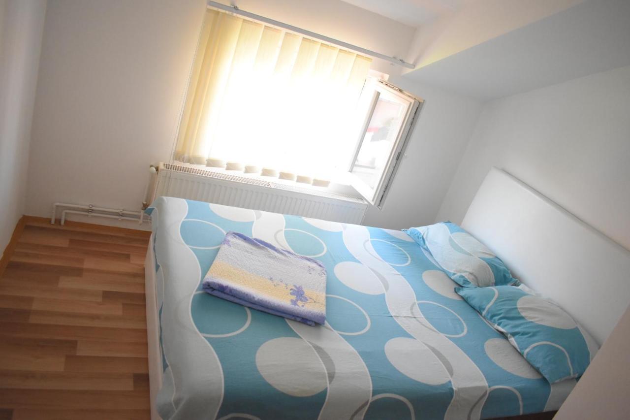 Apartments Holiday Vranje Eksteriør billede