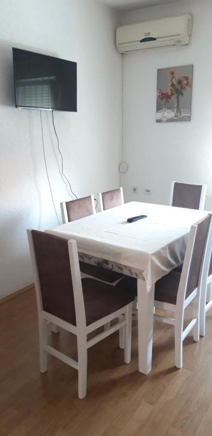 Apartments Holiday Vranje Eksteriør billede