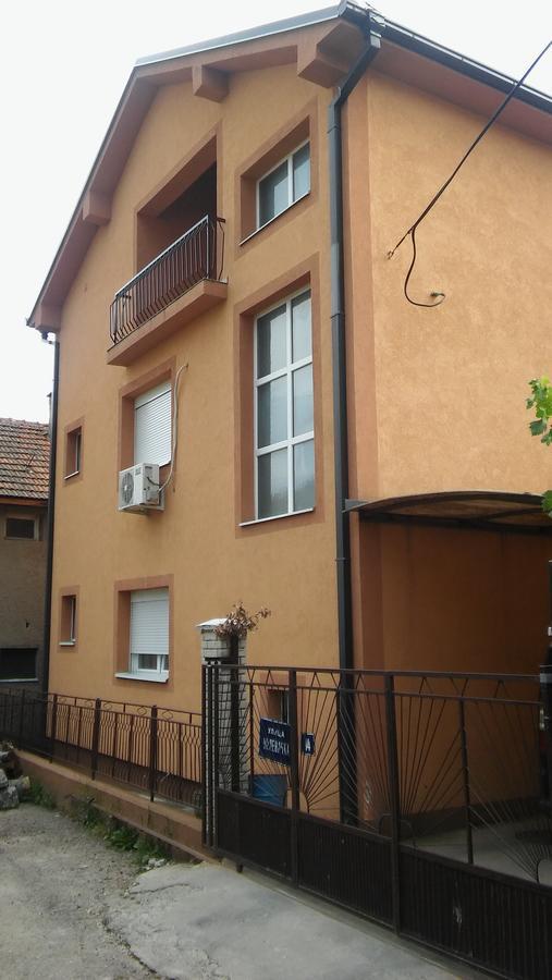 Apartments Holiday Vranje Eksteriør billede